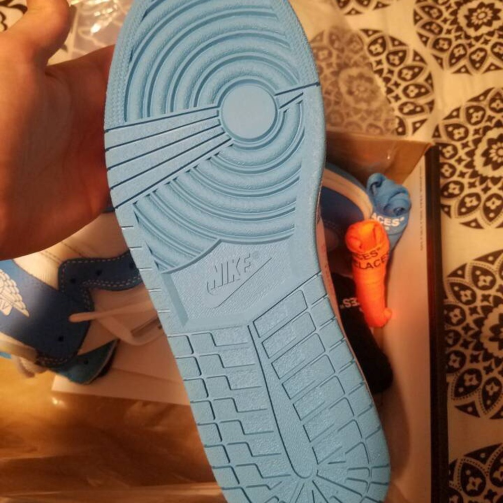 Offwhite Jordan 1 - Picture 5 of 5